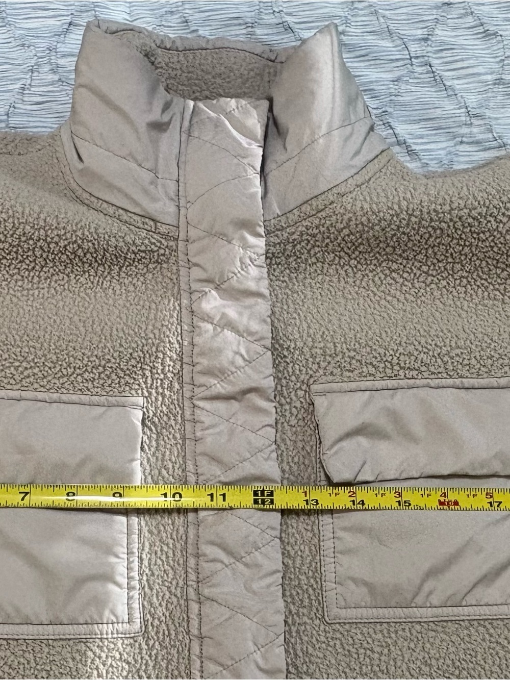 Vuori Utility Sherpa Jacket Women’s XS Cream Fleece Full Zip 4 Pocket Recycled - Picture 9 of 10